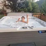 Nouveau M.meta 12 Pers Sauna,jacuzzi,billard 木屋